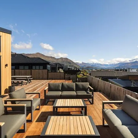 Villa Views From The Heights
